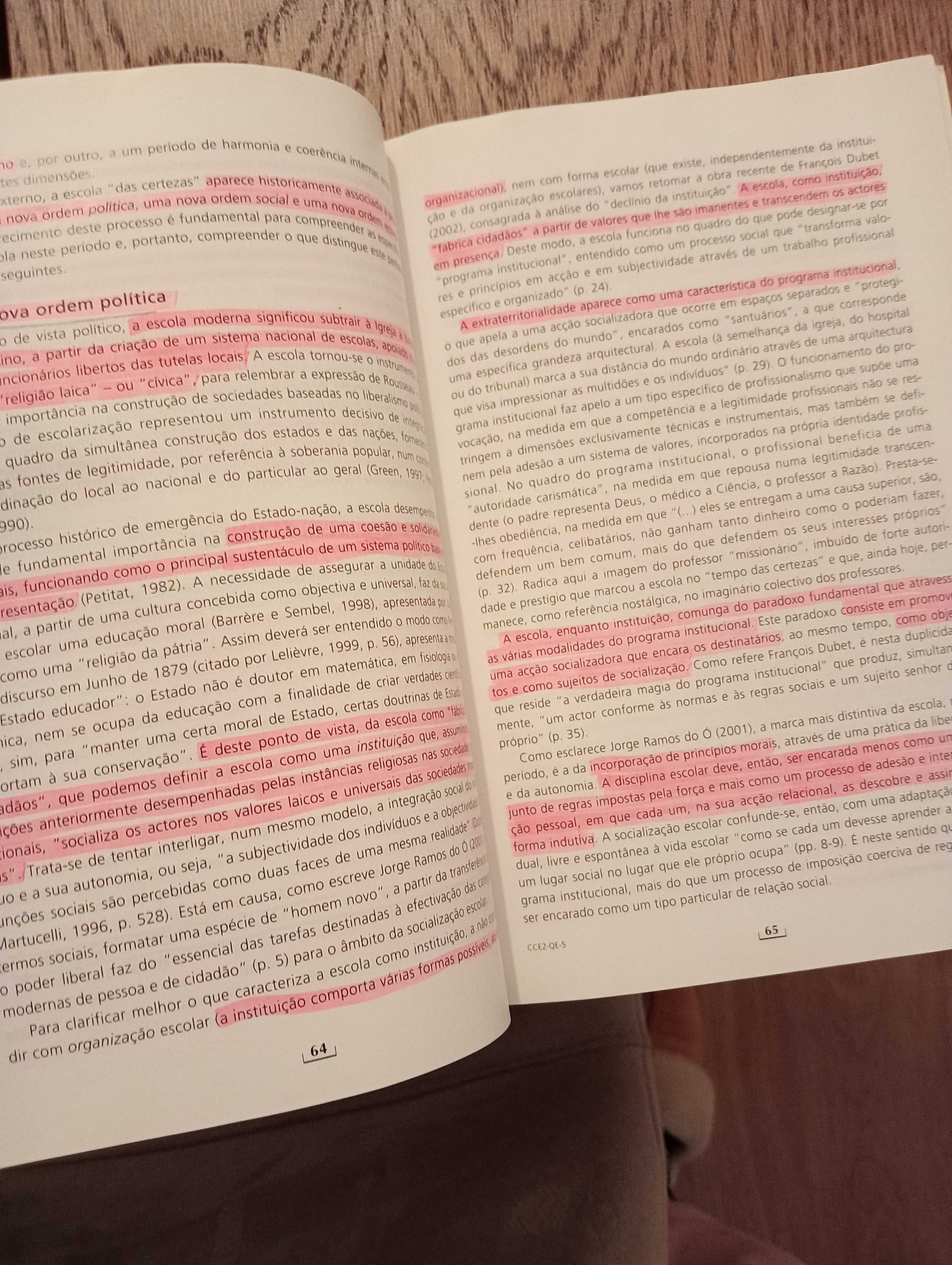 Livro "O que é a Escola? Um olhar sociológico"