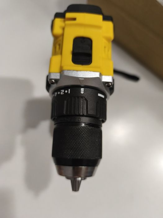 Nowa wiertarko-wkrętarka akumulatorowa DeWalt DCD805