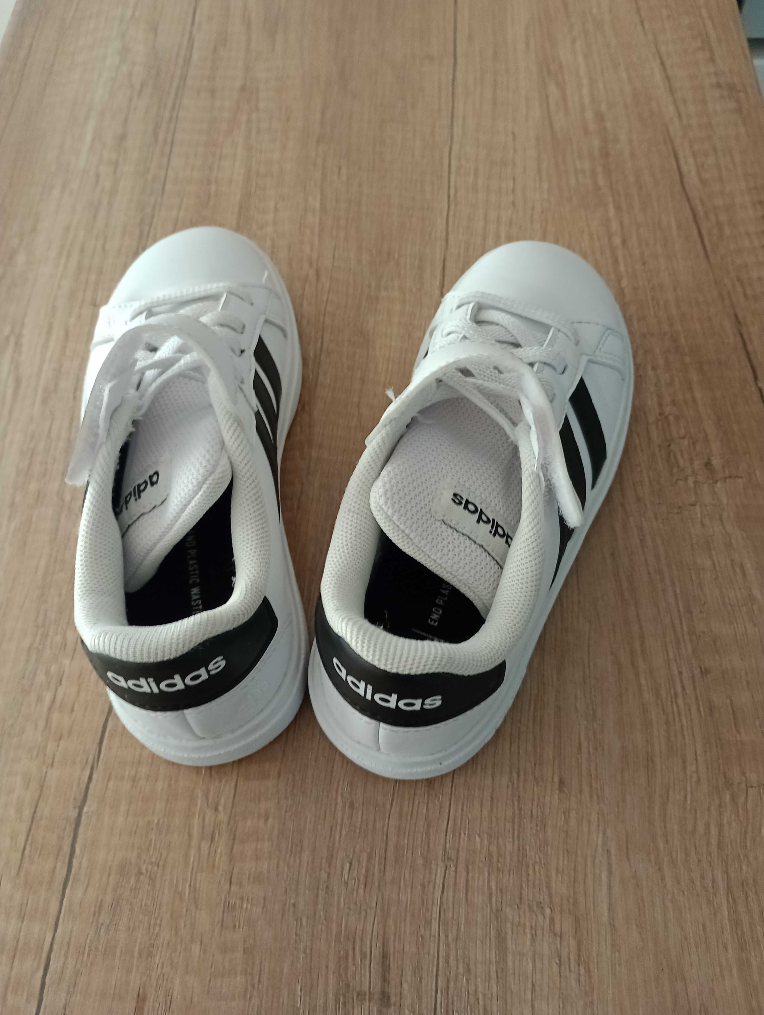 Adidas sneakersy dziecięce roz 29