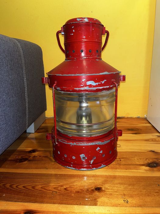 Lampa okrętowa kotwiczna