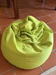 Puff verde - feito à mao