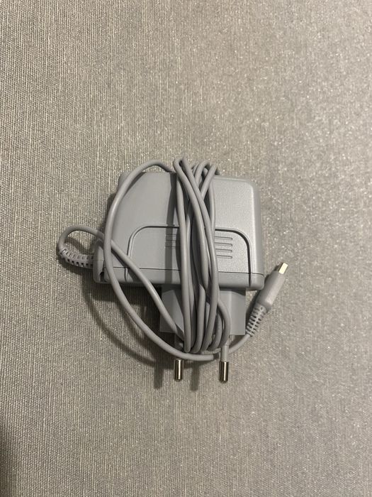 Nintendo 2ds - super mario bros 2 special edition + jogo pokemon X