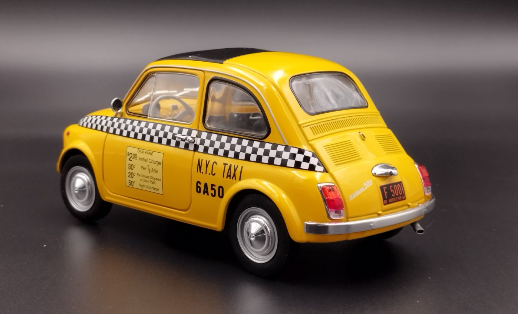 1:18 Solido 1965 FIAT 500 NYC New York City Taxi yelow body model nowy