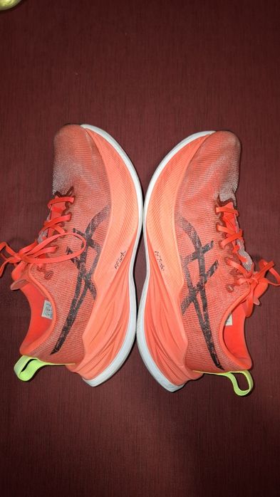Asics SuperBlast 42,5
