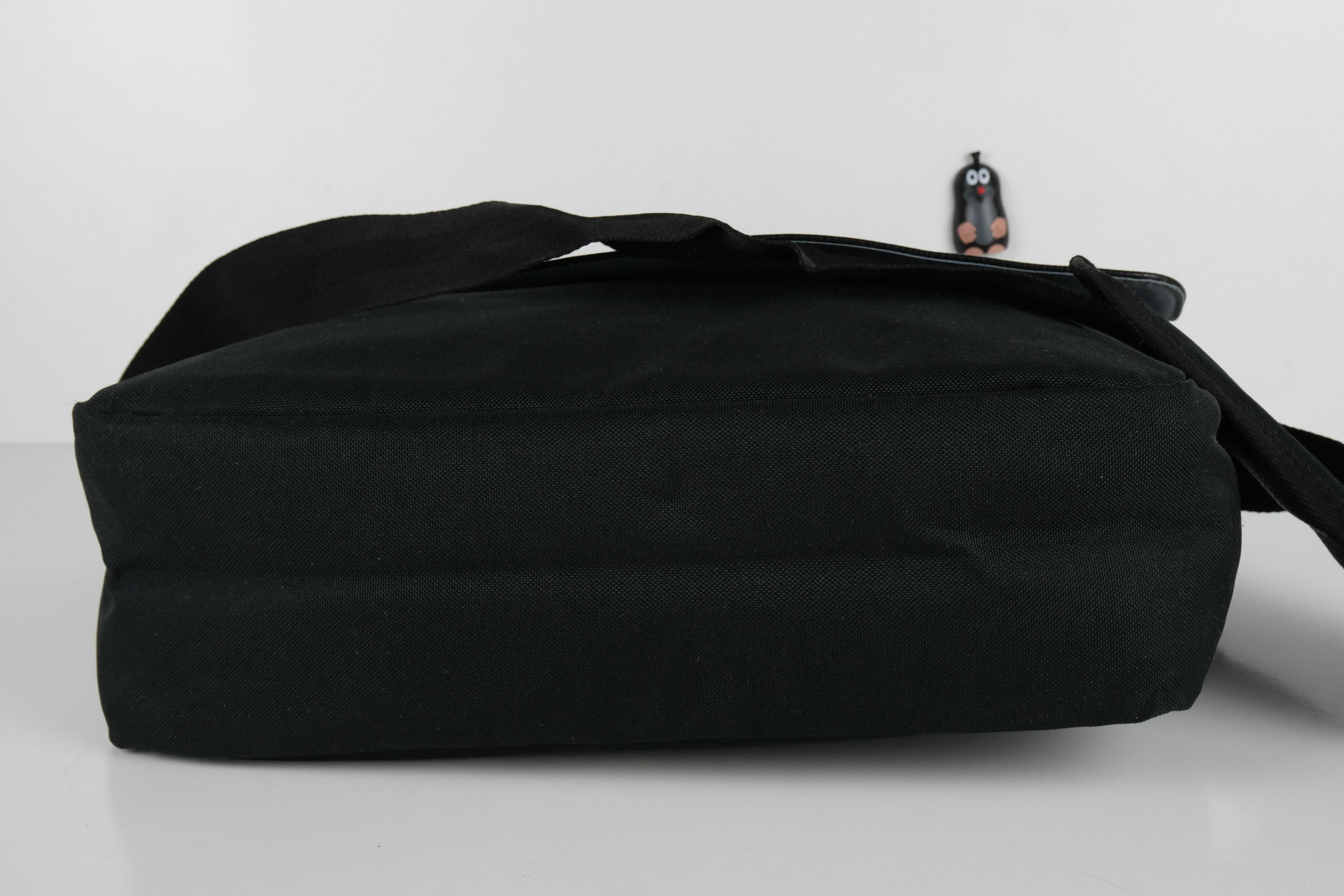 Bugatti torba listonoszka/ na laptopa