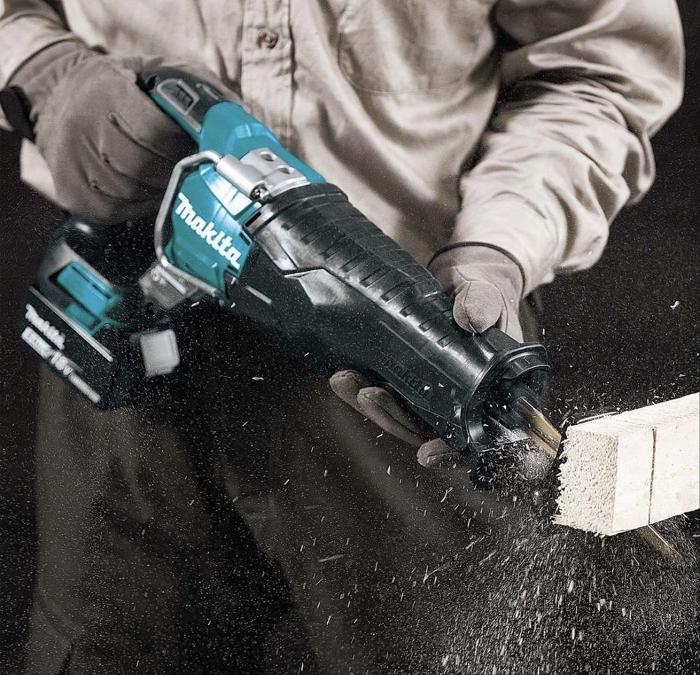 Piła posuwowa szablasta 18V LXT Makita DJR187