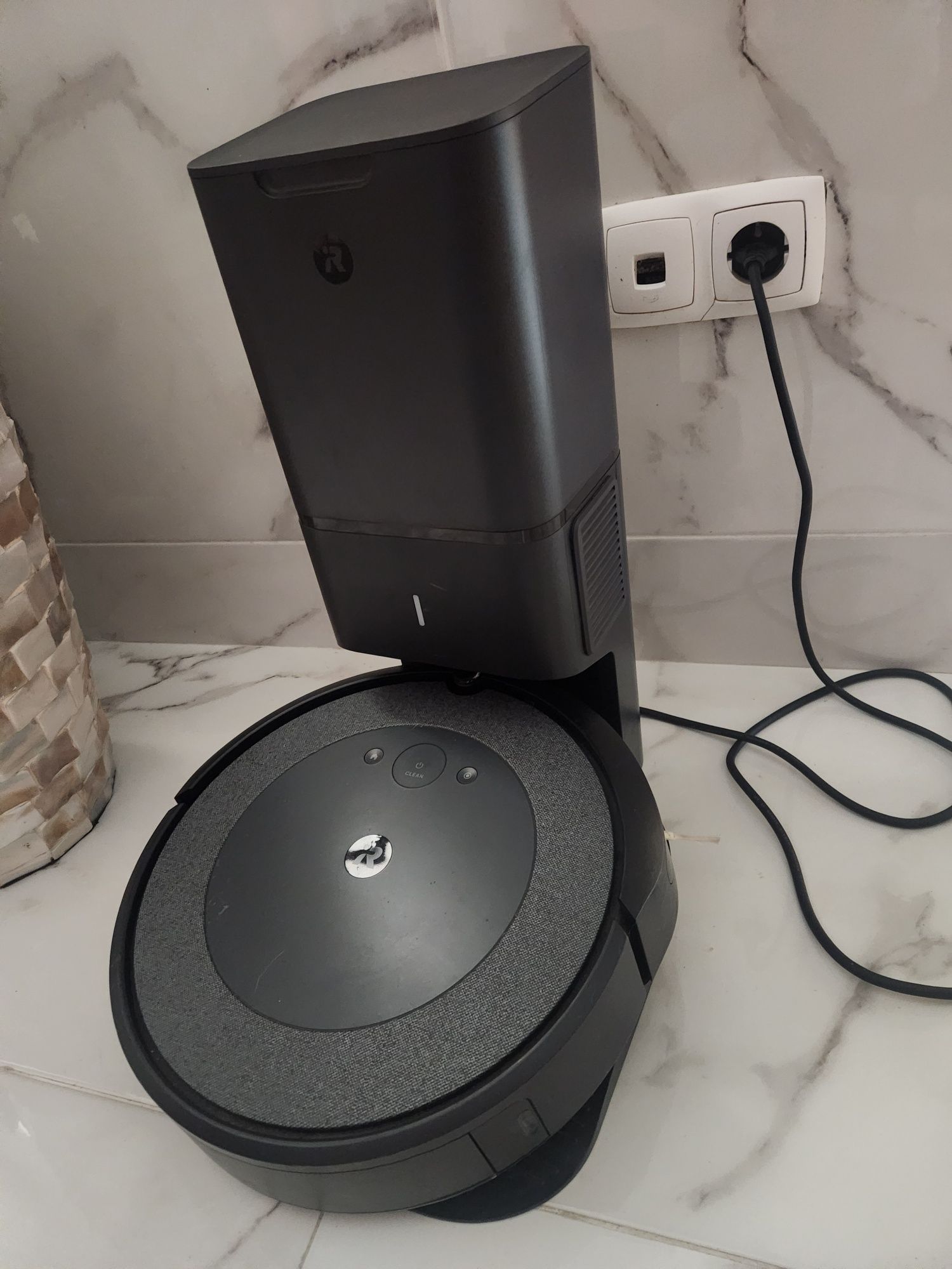 Roomba i4+ - Aspirador