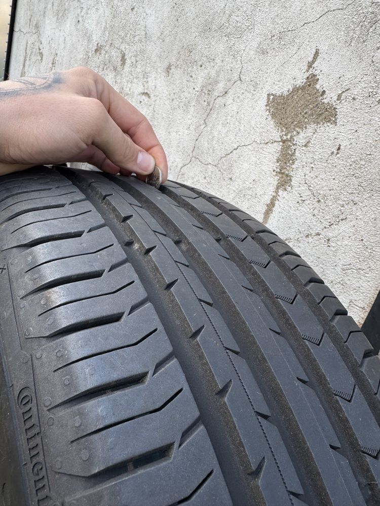 Komplet opon letnich 235/55/r17continental premium contact 5