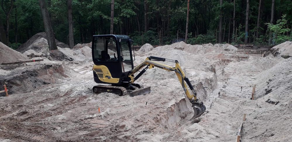 usługi minikoparką świder wywóz gruzu fundamenty ogrodzenia HDS