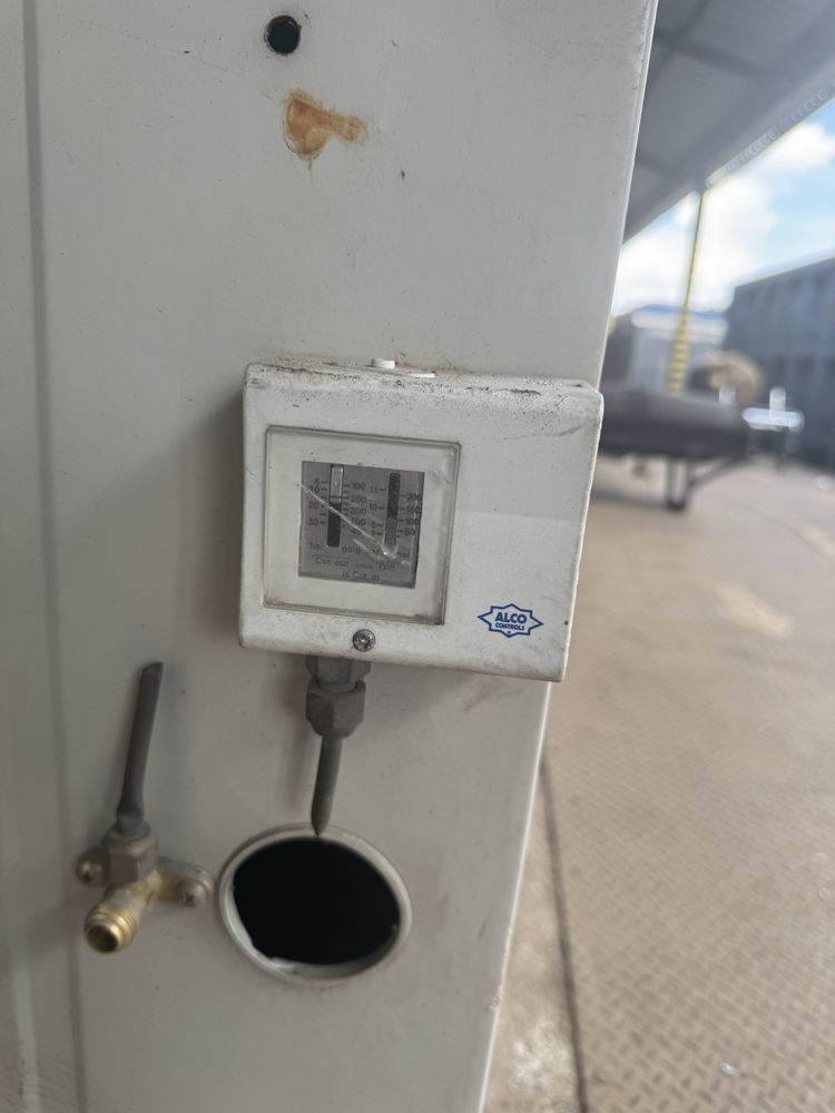 Промышленный чиллер Daikin EUWAP20KAZW1-G // 20 кВт // R407C
