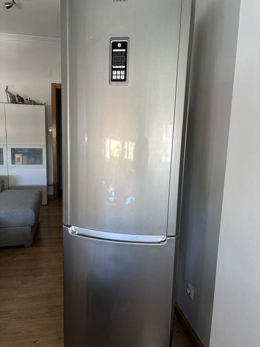 Frigorifico combinado Indesit
