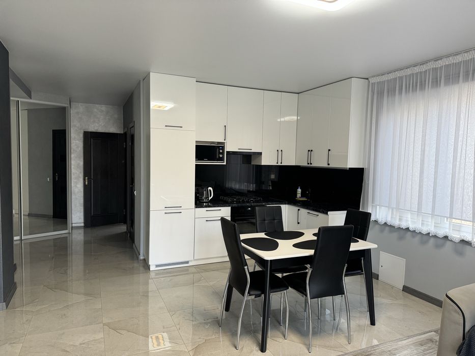 ЦЕНТР. ЕНЕРГОНЕЗАЛЕЖНА. Вільна 14.07-20.07. Двокімнатна квартира