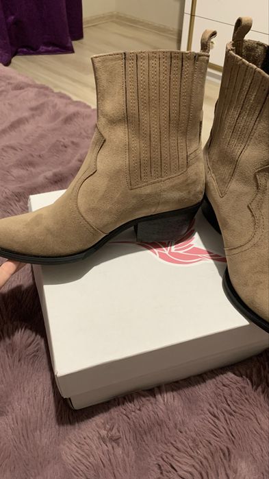 Продам почти новые казаки