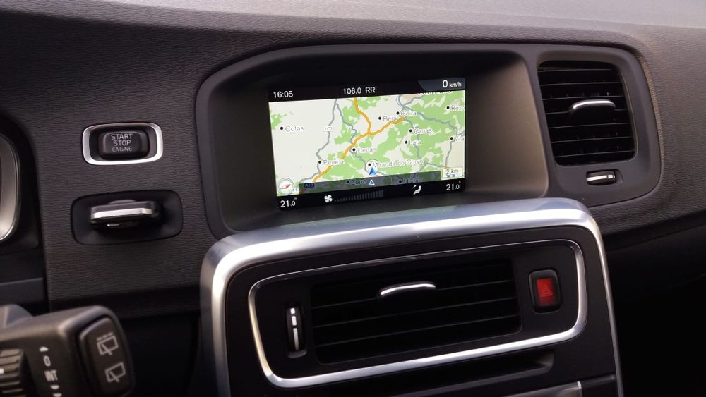 Volvo v60 r design 2015