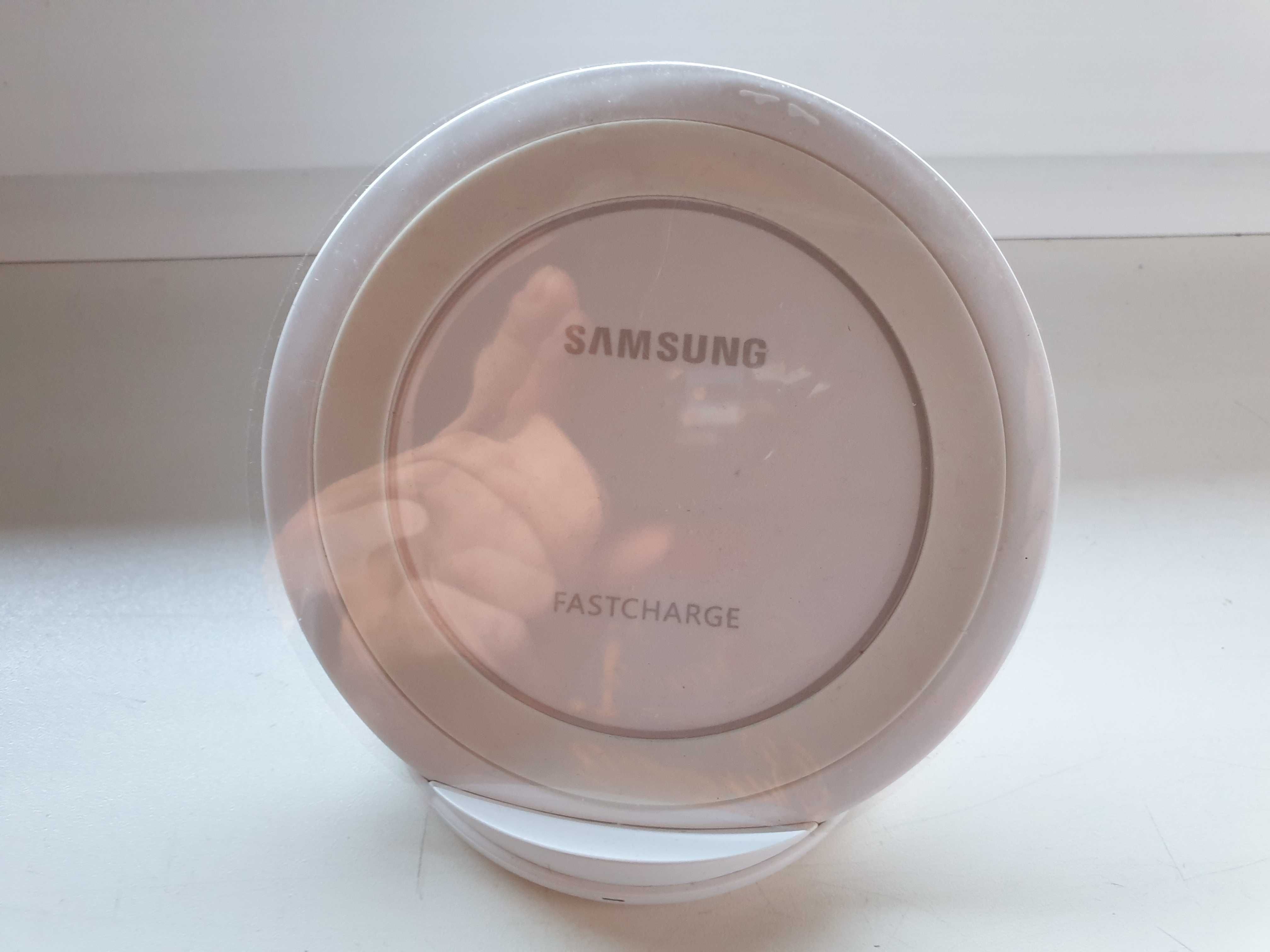 Samsung wireless fast charger. Zamiana. Ładowarka Samsung.