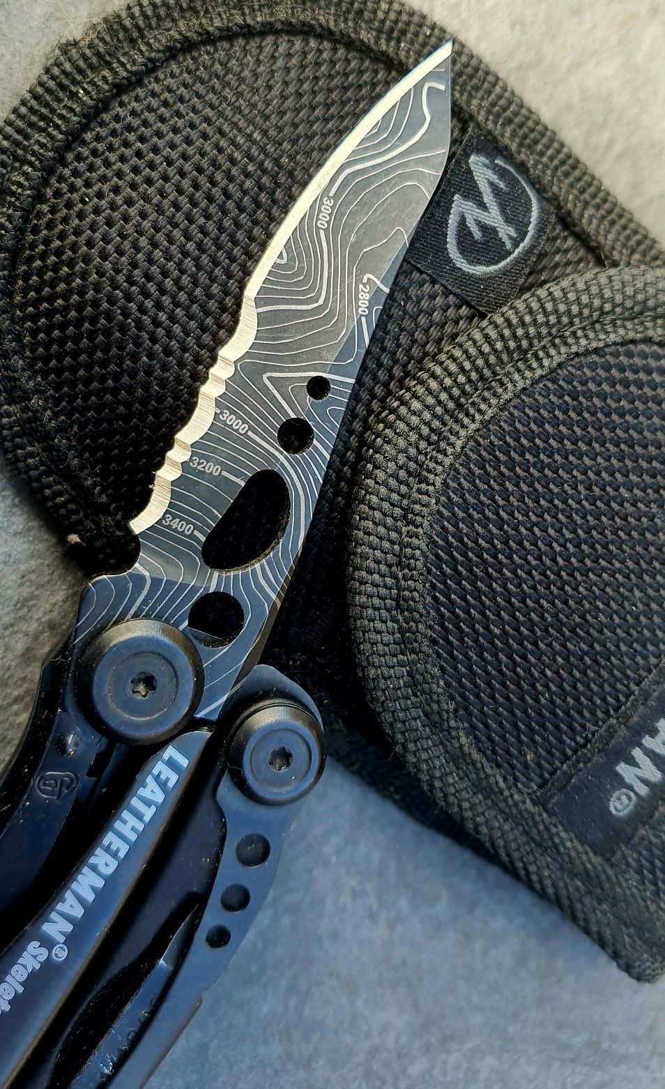 Multitool Leatherman Skeletool Limited kabura