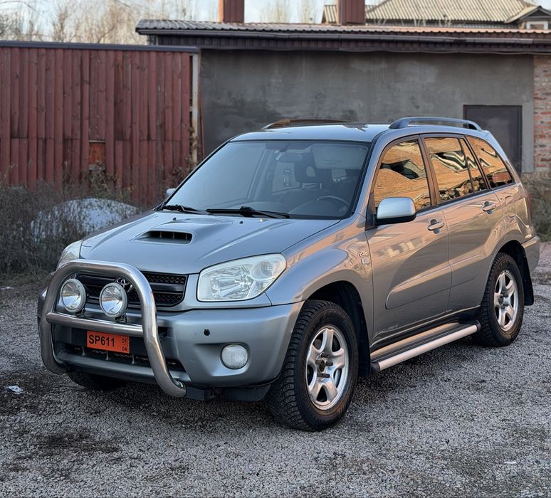 Toyota RAV четыре полный привод