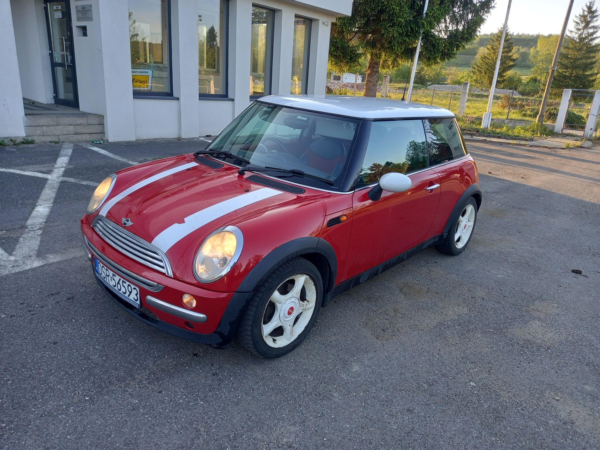 Mini Cooper 1,6 benzyna