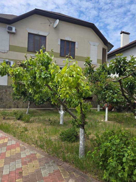 Продается дом на реке 425м  ремонт мебель цена 370 тыс.у.е.