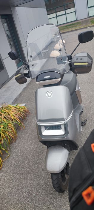 Електроскутер AIMA A700