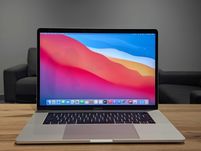 Macbook pro 15 2017 core i7 2.7ghz 16/512gb pro 455 2gb
