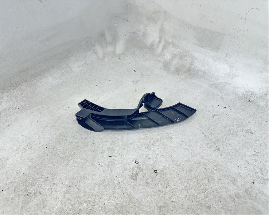 Hyundai I40 ślizg mocowanie zderzaka przedniego przód