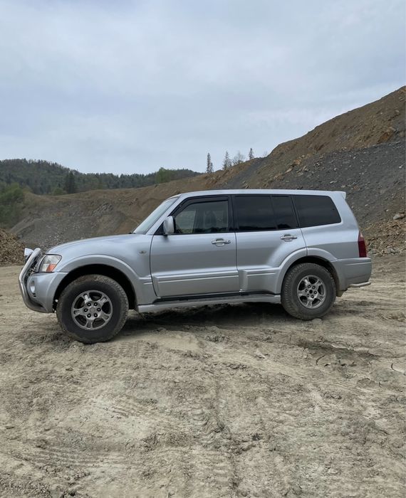 Mitsubishi Pajero wagon 3