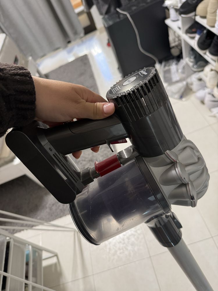 Dyson V6 (para tirar pecas)