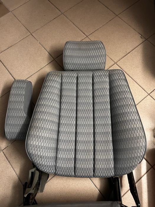 Mercedes 190 w201 Fotel Kierowcy materiał 702
