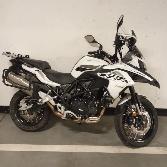 Motocykl Benelli TRK502x adv