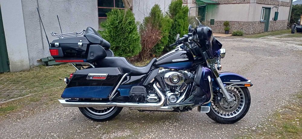 Harley Davidson Electra Glide Ultra Limited FLHTK Road King Street