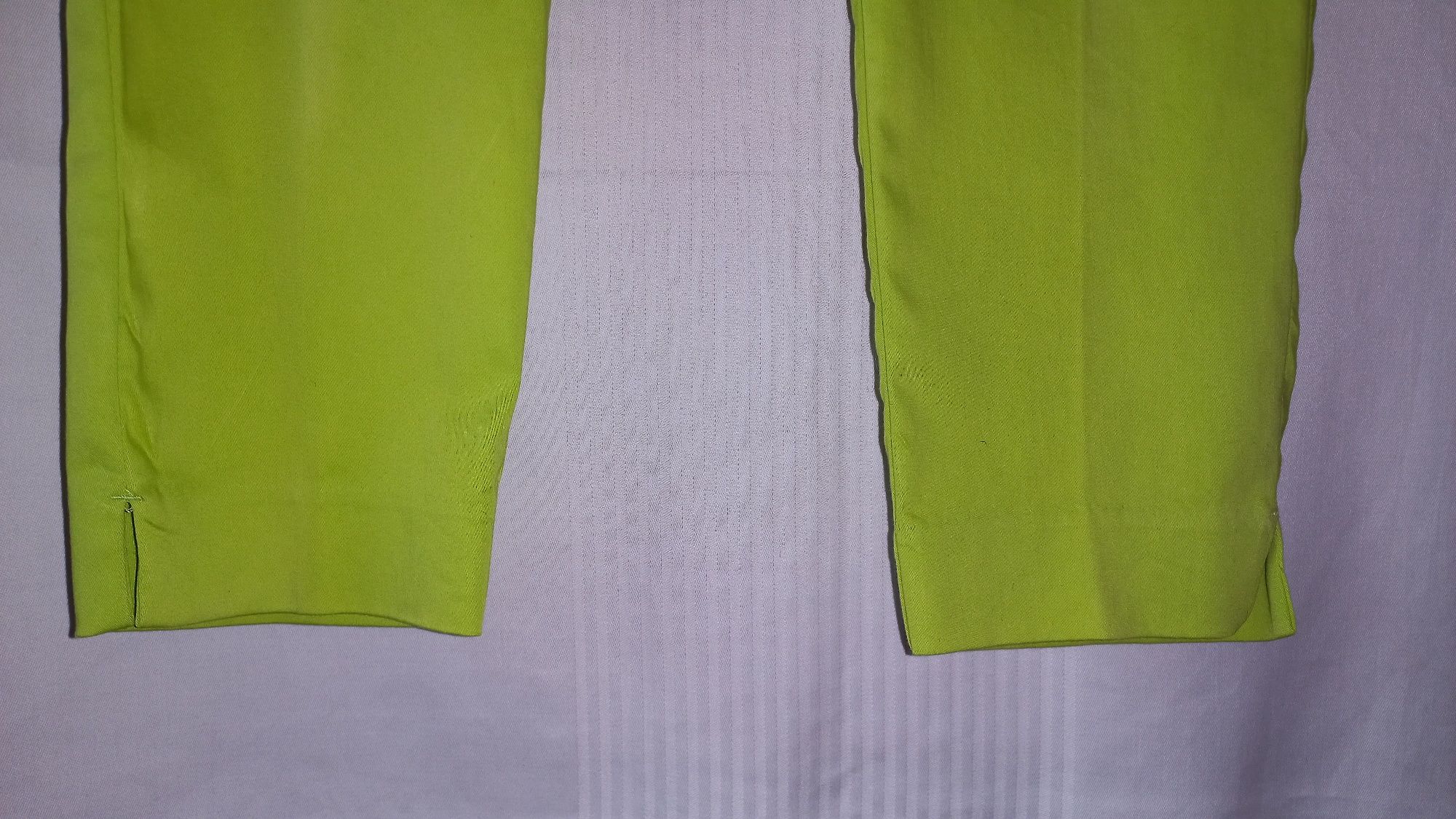 Sprzedam Legginsy Damskie Materiałowe, rozmiar M, marki Reserved.