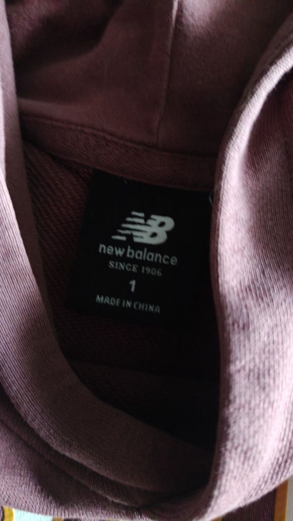 Bluza New Balance bordowa