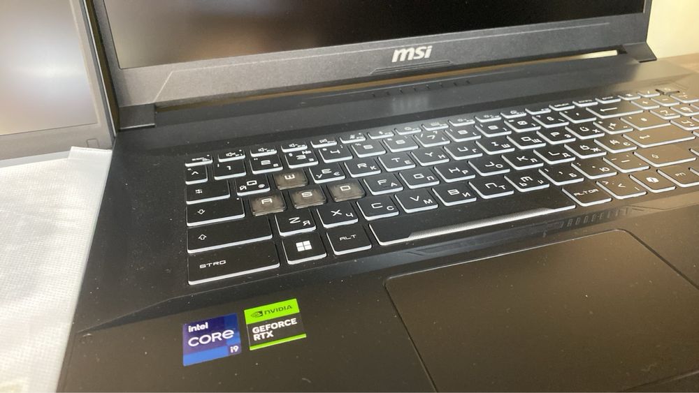 Игровой ноутбук MSI Katana 17 B13VGK 17.3 Core i9-13900H/16/1/4070