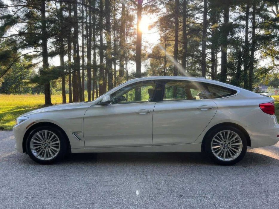 BMW 3 Series 328i xDrive GT      2015