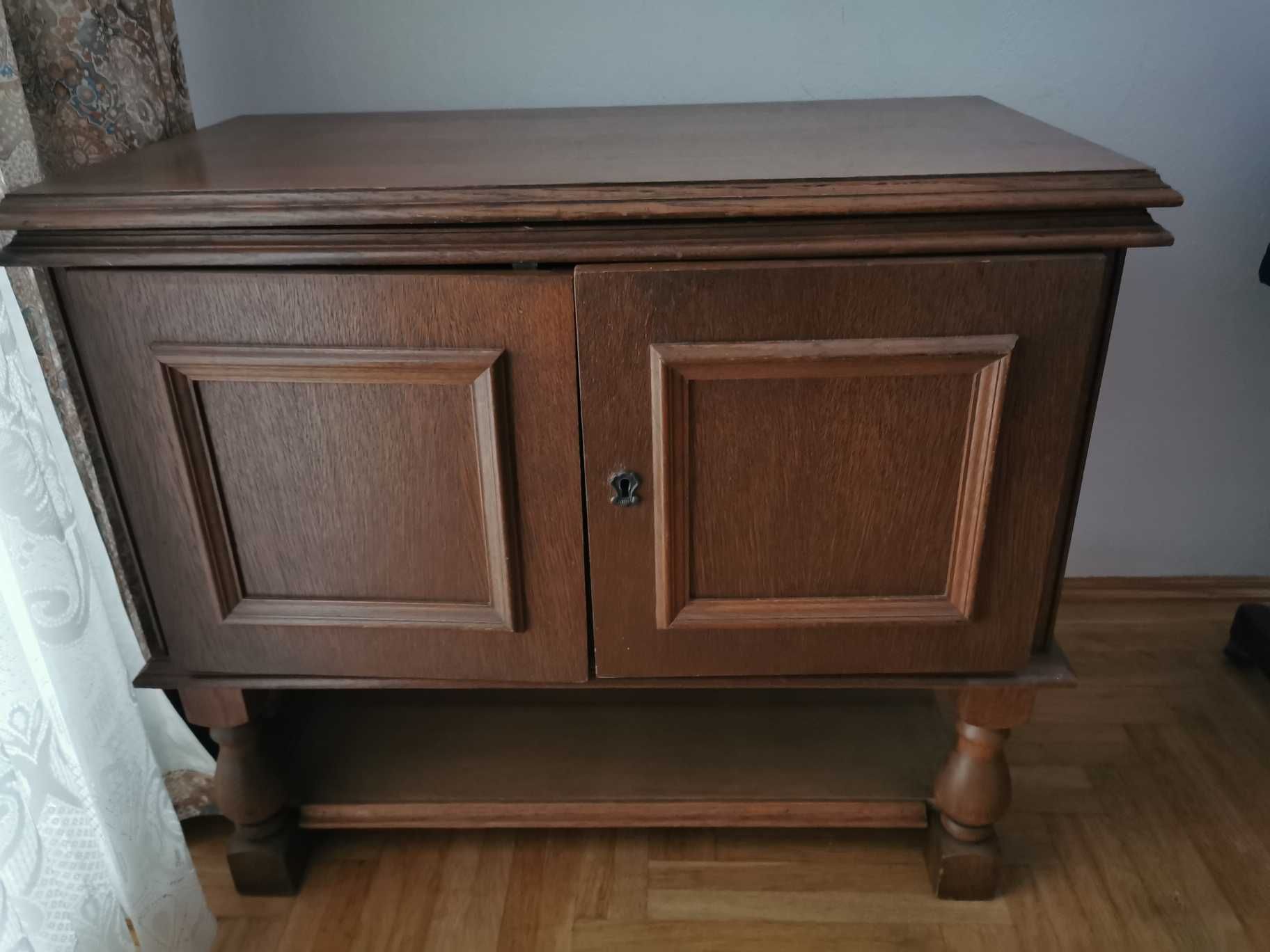 Meblościanka i stolik pod telewizor
