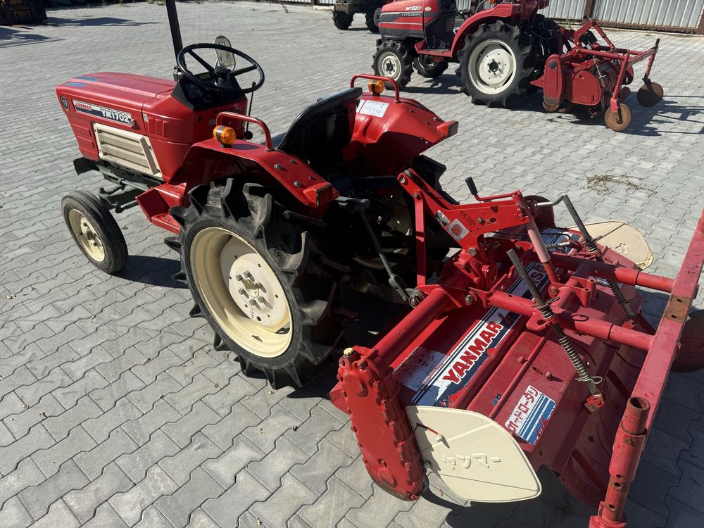 Японський трактор Yanmar YM1702
