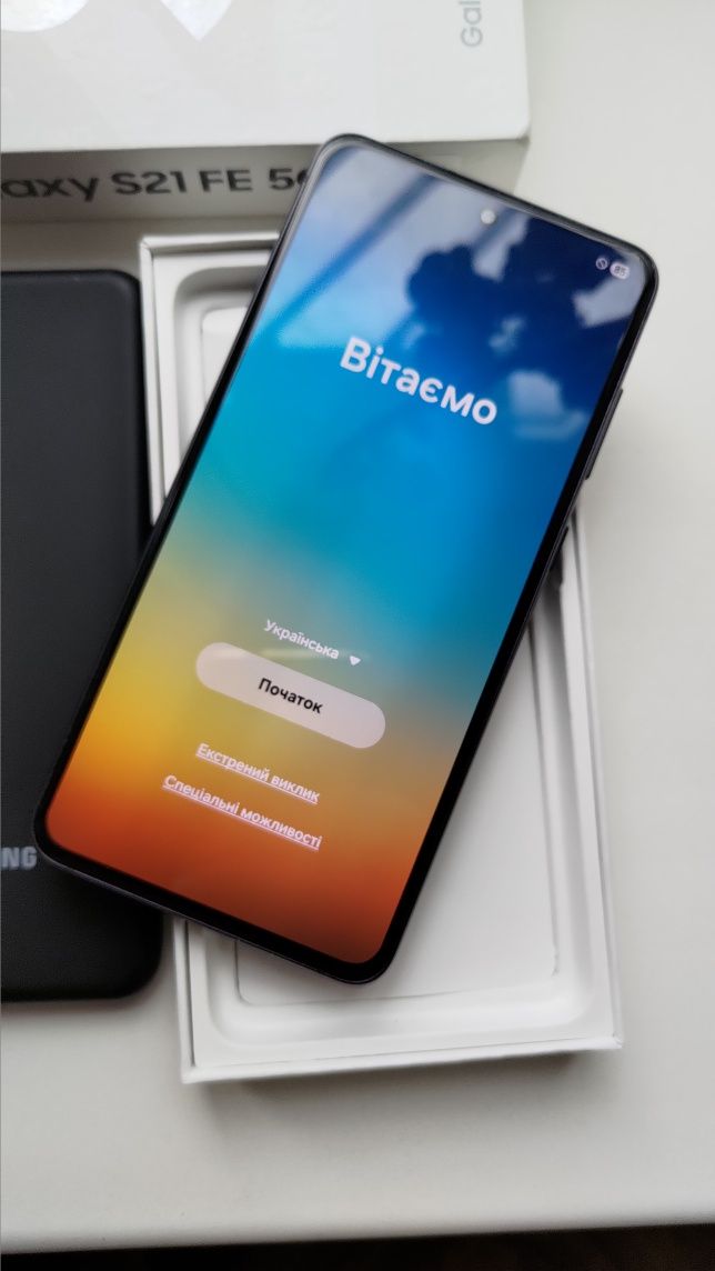 Samsung S21 Fe 6/128 офіційний без вигорань Snap 888