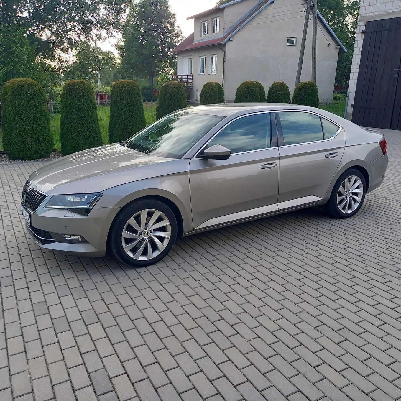 Skoda Superb Skoda Superb 2,0 TDI STYLE 2017 ROK