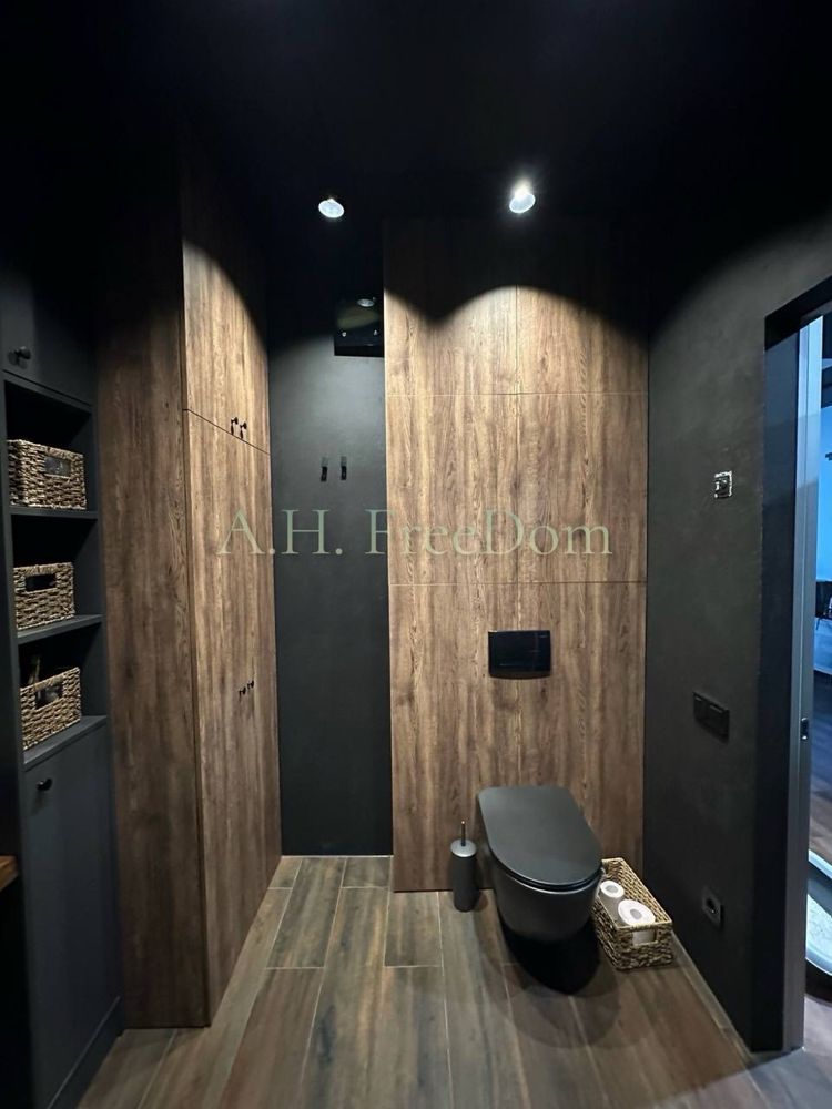 Продаж 3к квартири в ЖК Левада.метро пр-т Гагаріна.Центр.