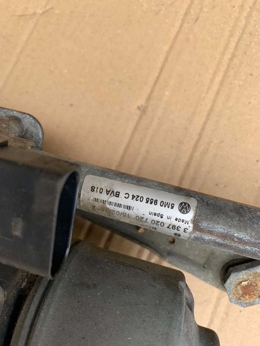 mechanizm silniczek wycieraczek prawy przód vw volkswagen golf v plus