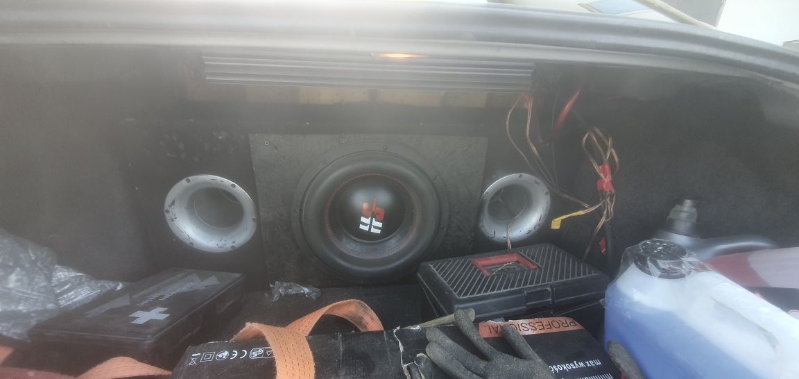 Kicx hs12 1500rms wzmacniacz kicx 1.3500 plus kable spawara 50mm