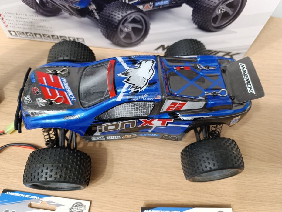 Auto RC MAVERICK ION XT 1/18 RTR Truggy 2,4 GHz