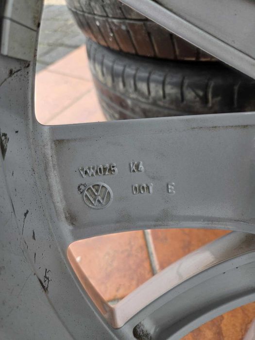 Alufelgi Koła Vw Tiguan T-Rock Tauron Golf 5N0#601#025AF Lato