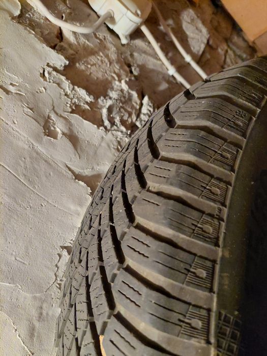 Opony zimowe 175/80 R14 T