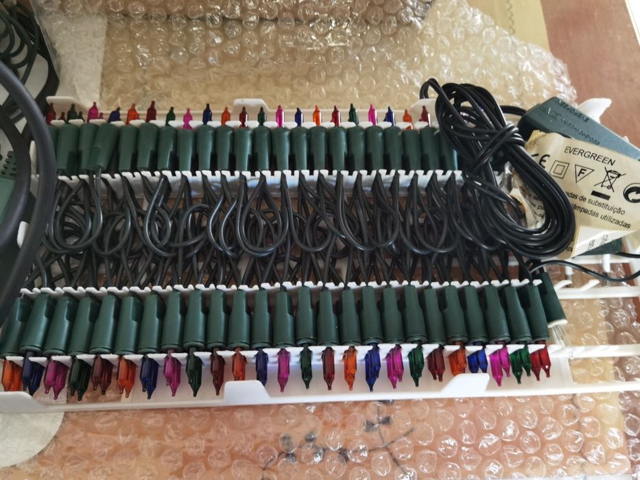 Árvore Natal 2mt Diversos Luzes e  bolas