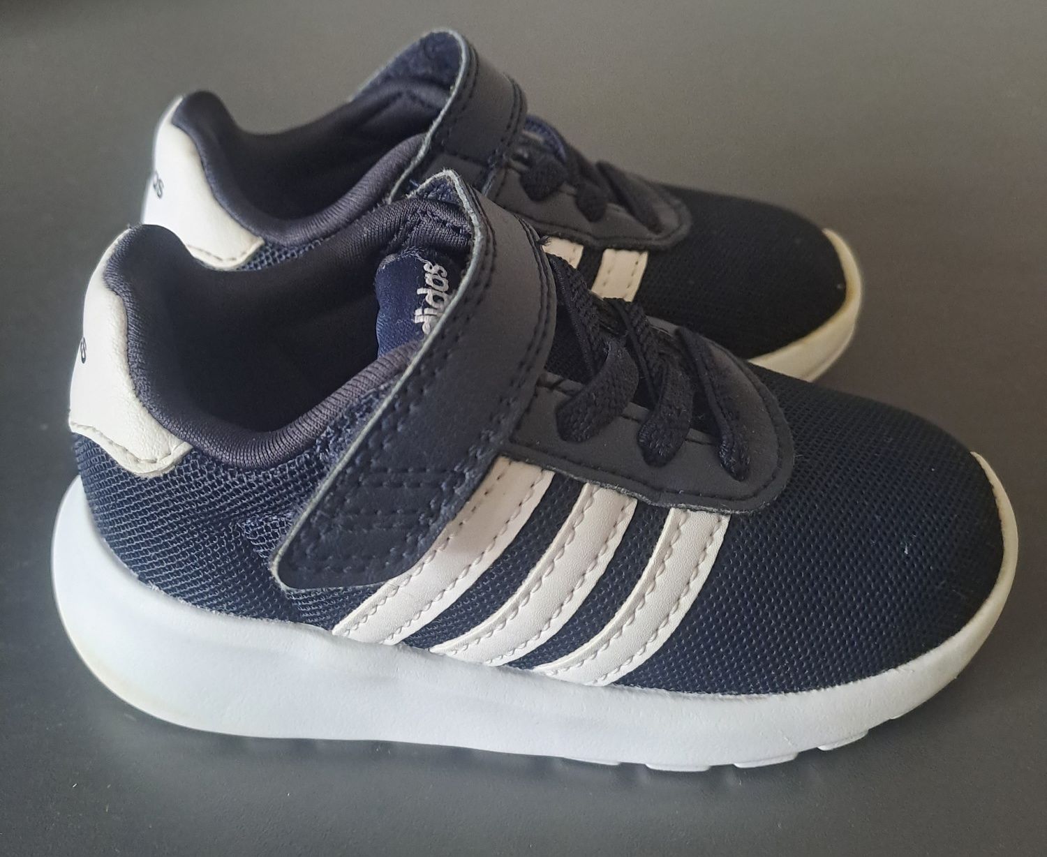 Adidas lite Racer 3.0 , rozmiar 22