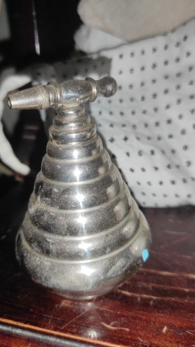 Frasco de perfume antigo