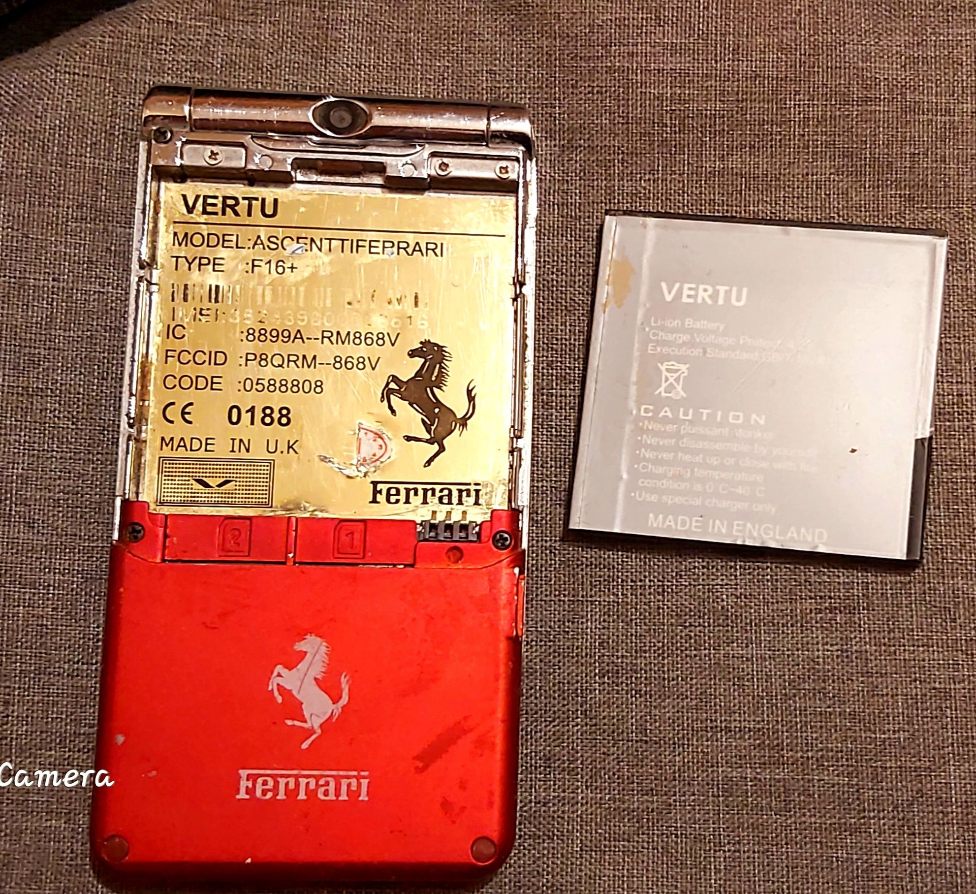 Телефон Vertu Ferrari F16