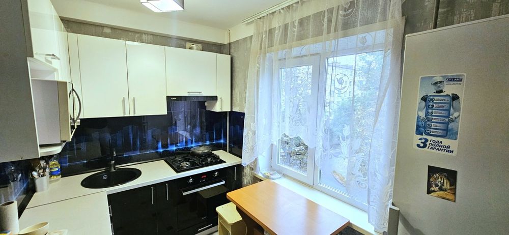 Перша здача! Оренда 3к.кв по вул. Чарівна ( Шевченківського р-ну)